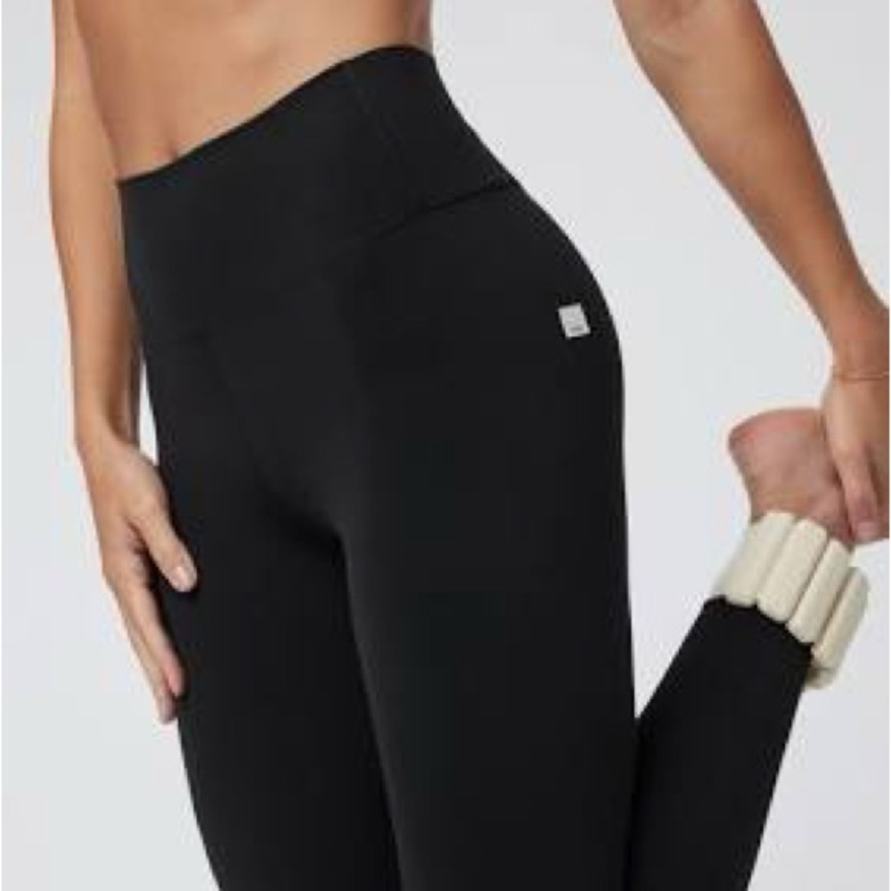 Vuori Jet Black Leggings